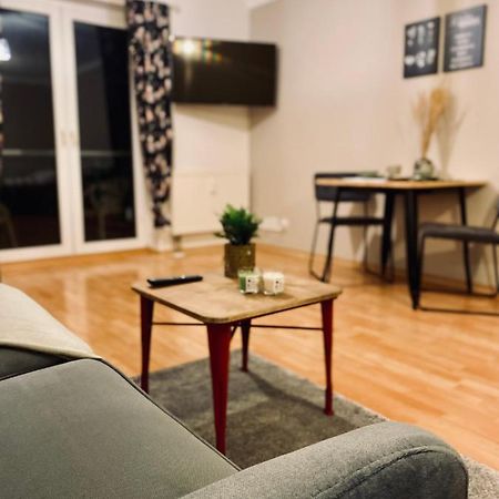 Saniertes Studio - Elisa - Mit Balkon, Wlan, Smart-Tv & Kueche In City-Naehe Erfurt Zewnętrze zdjęcie